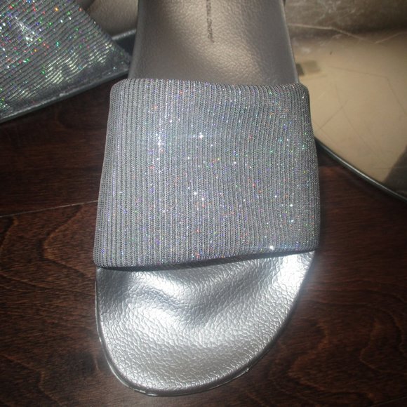 INC INTERNATIONAL CONCEPTS METALLIC SLIDE - Picture 2 of 7